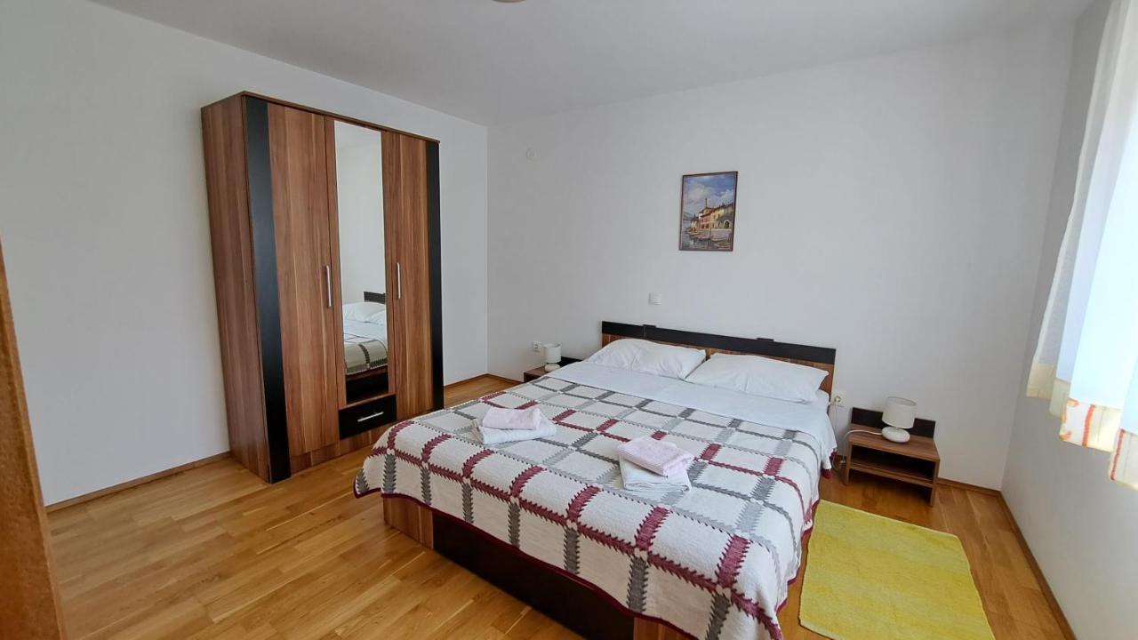 Cozy Apartments Baska Екстериор снимка