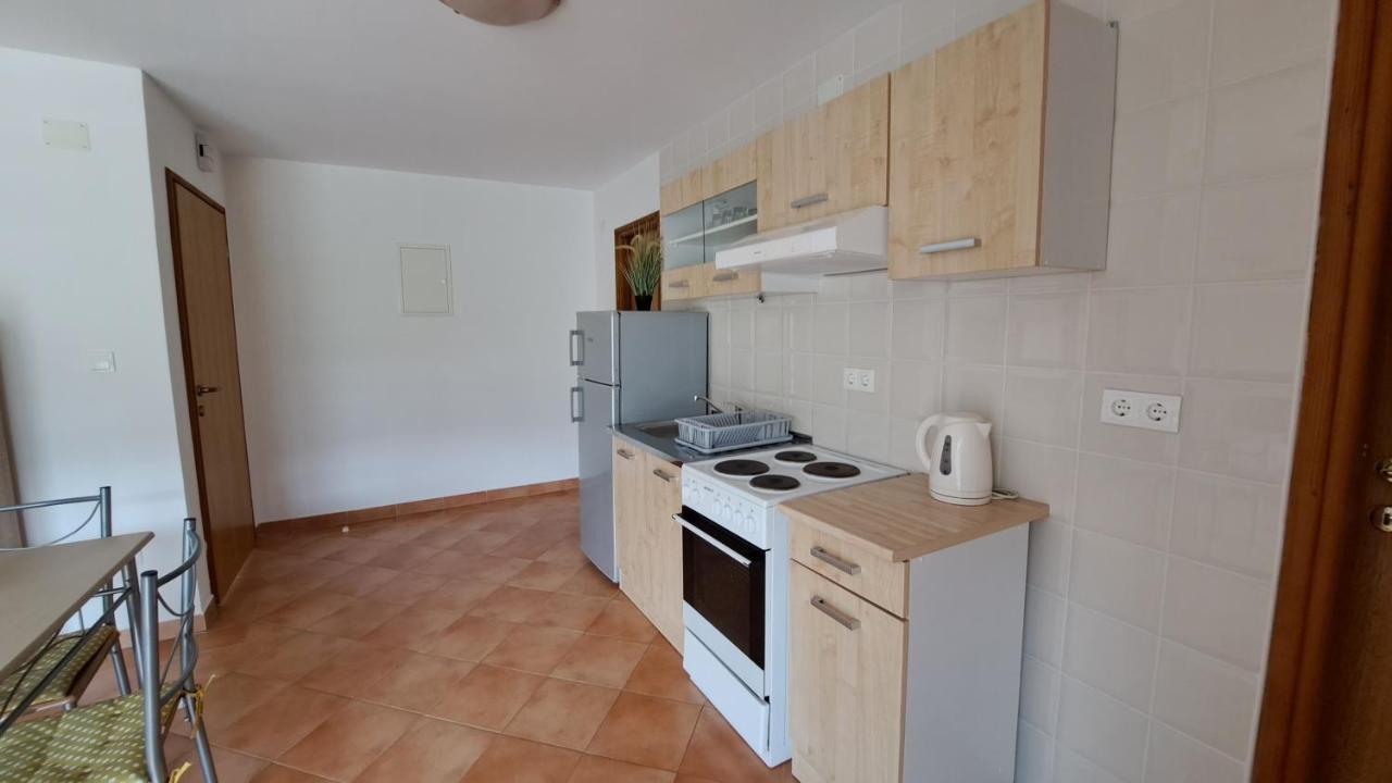 Cozy Apartments Baska Екстериор снимка