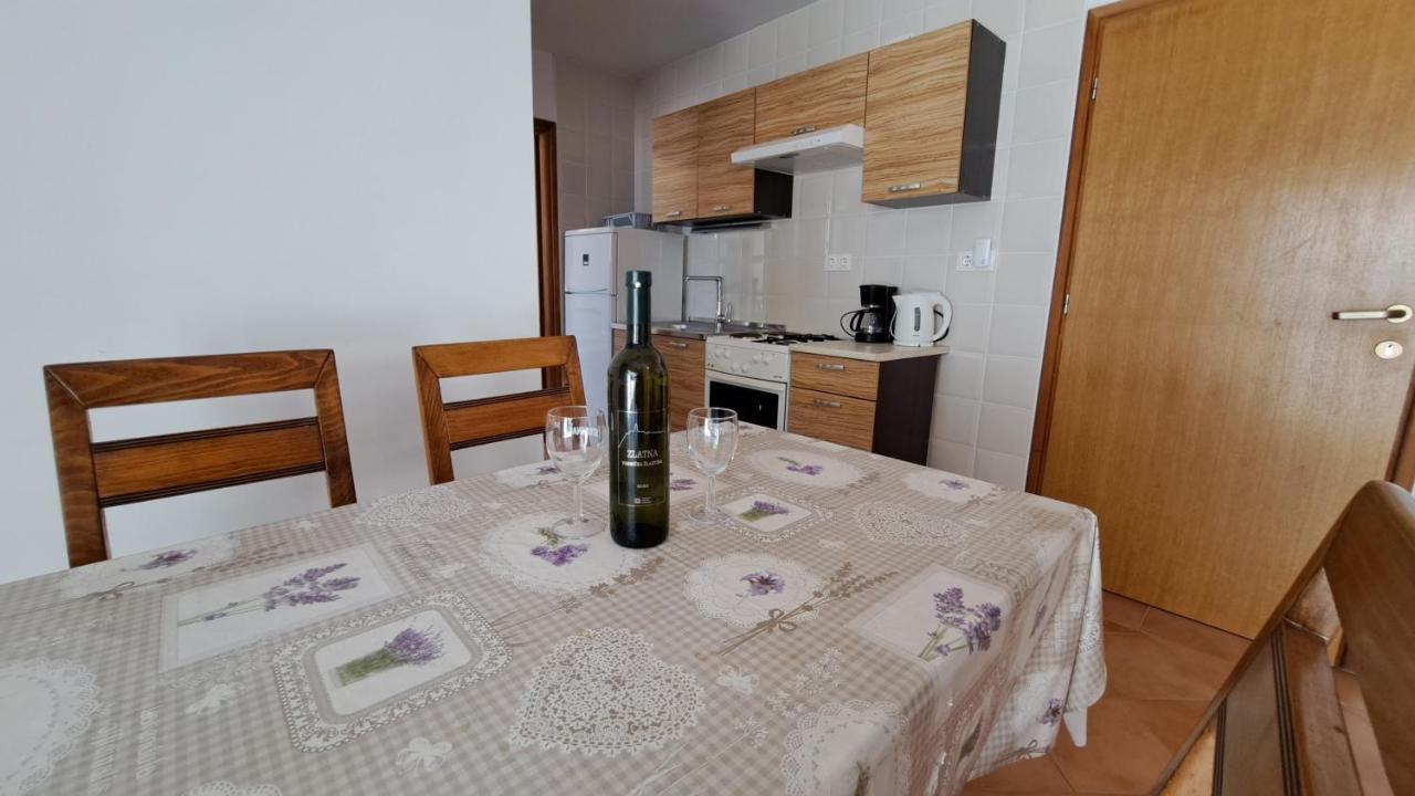 Cozy Apartments Baska Екстериор снимка