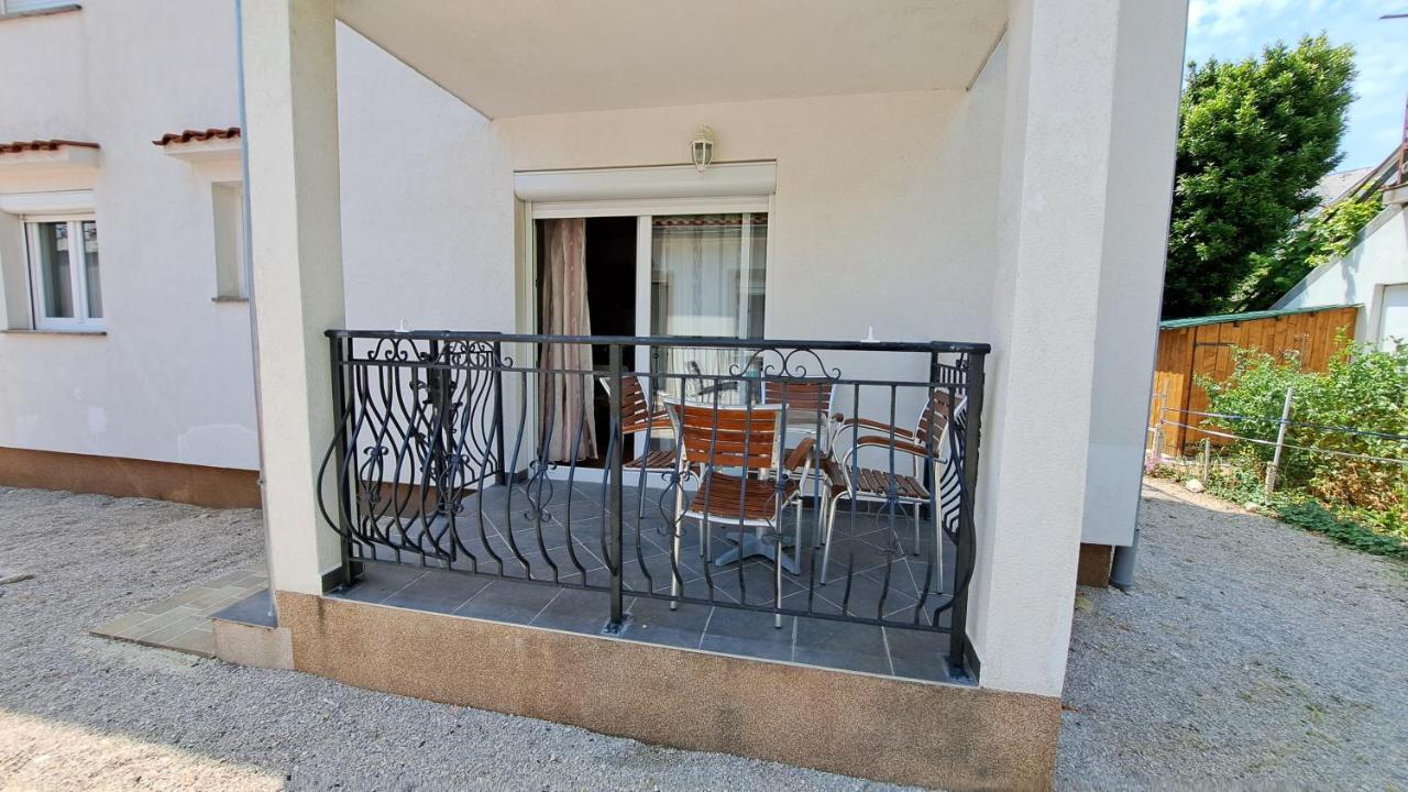 Cozy Apartments Baska Екстериор снимка