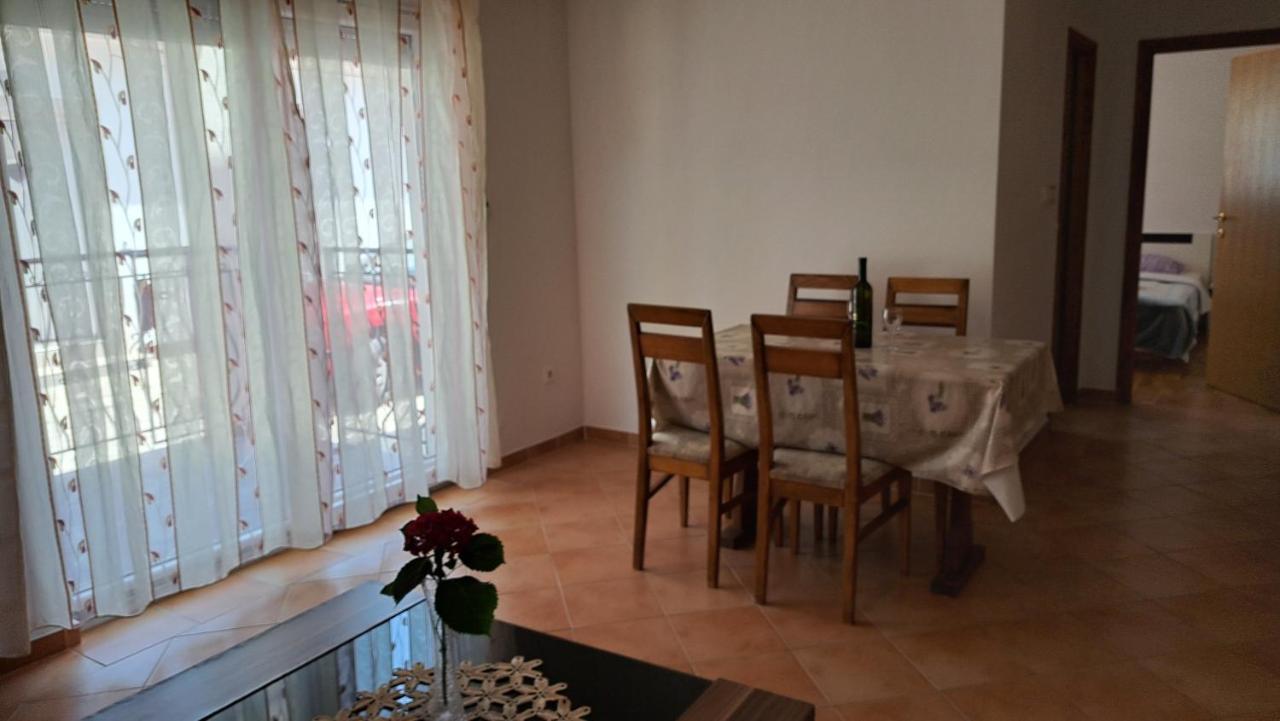 Cozy Apartments Baska Екстериор снимка