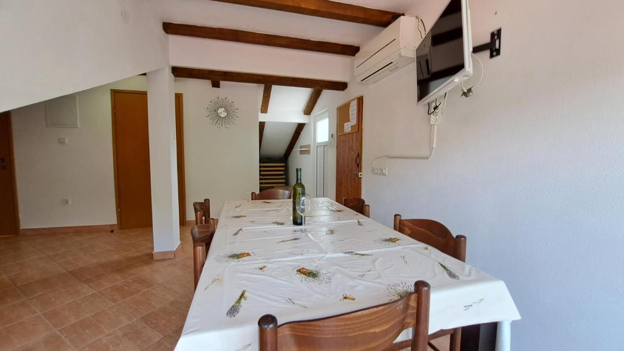 Cozy Apartments Baska Екстериор снимка