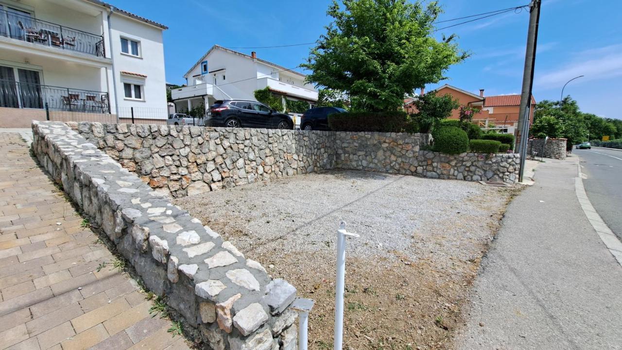 Cozy Apartments Baska Екстериор снимка