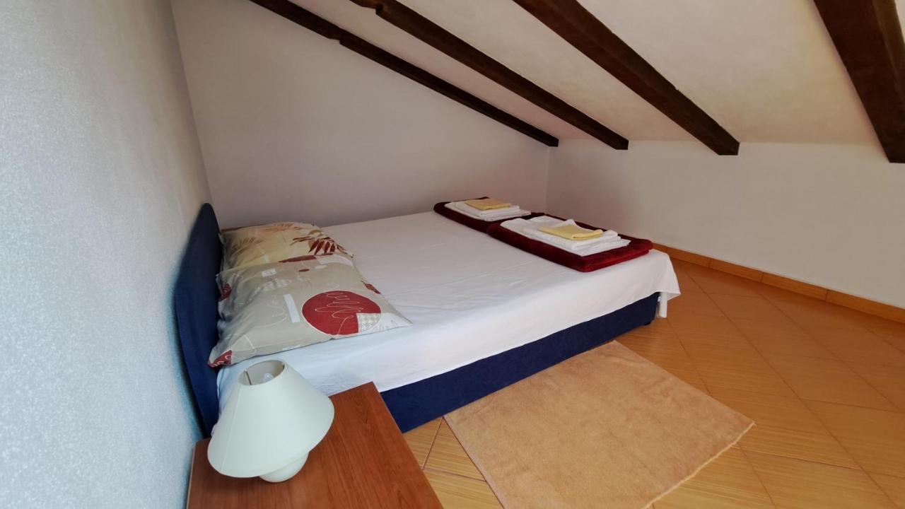 Cozy Apartments Baska Екстериор снимка